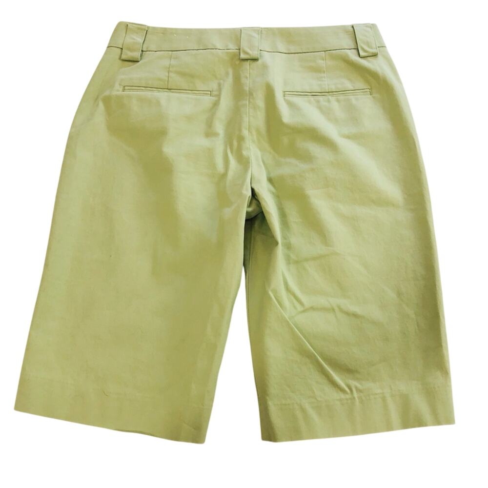 Express Design Studio Popular Editor Style Green Shorts Bermuda Length - Picture 2 of 16